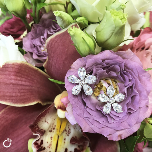 MUST HAVE: A Classic Stud Earring